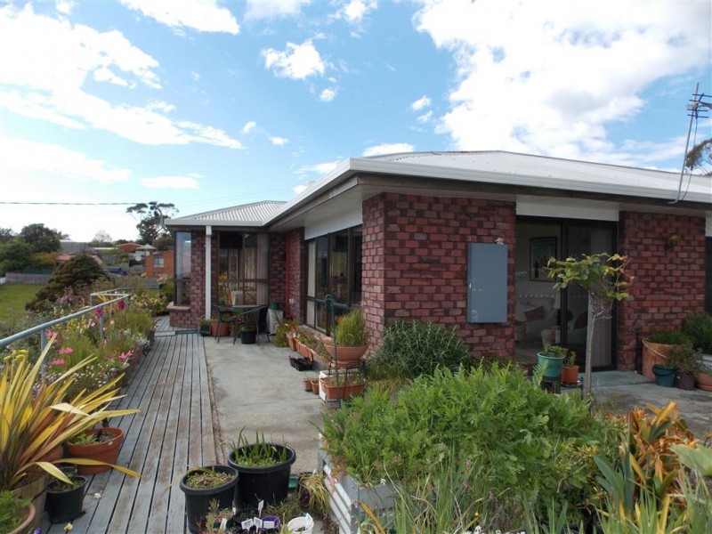 40 South Road, Penguin TAS 7316