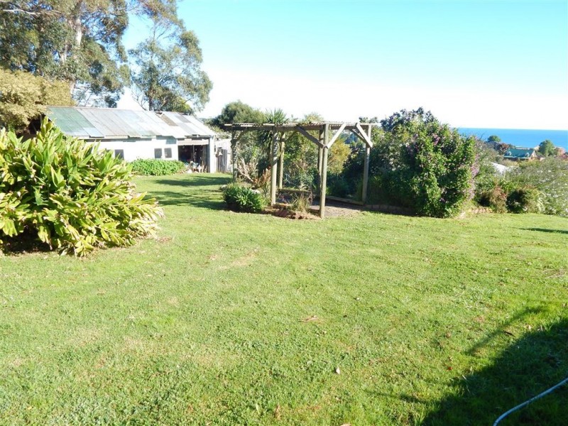 40 South Road, Penguin TAS 7316