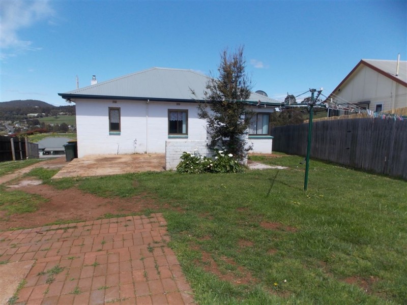 37 Ashwater Crescent, Penguin TAS 7316