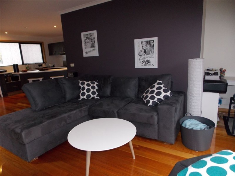 1/21 Deviation Road, Penguin TAS 7316