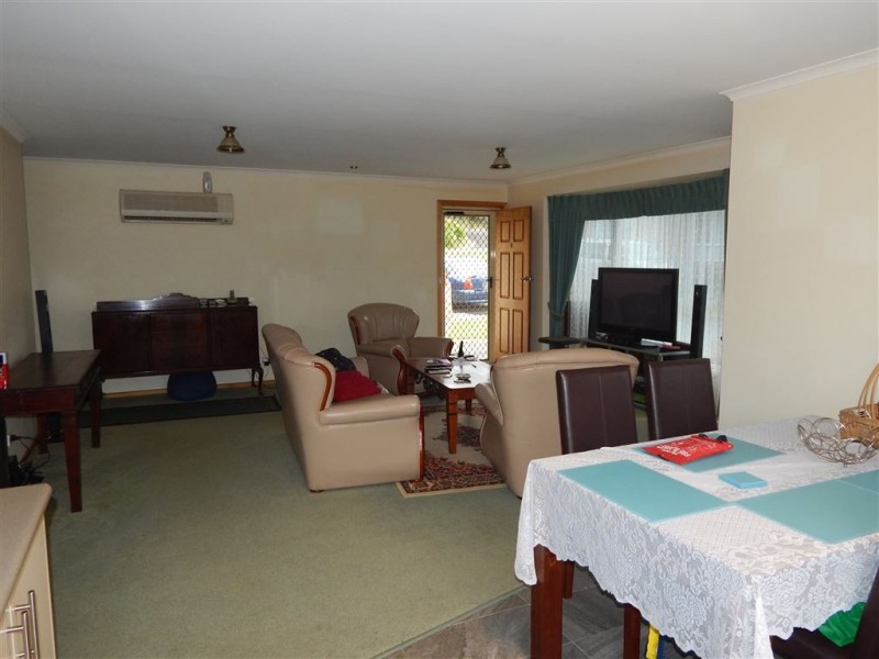 4/13 Main Road, Penguin TAS 7316