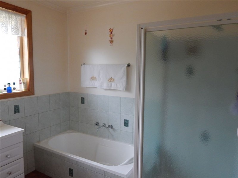 4/13 Main Road, Penguin TAS 7316