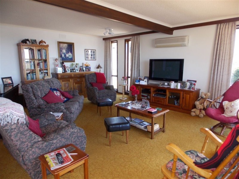 83 Ironcliffe Road, Penguin TAS 7316
