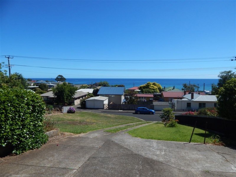 10 Frith Street, Penguin TAS 7316