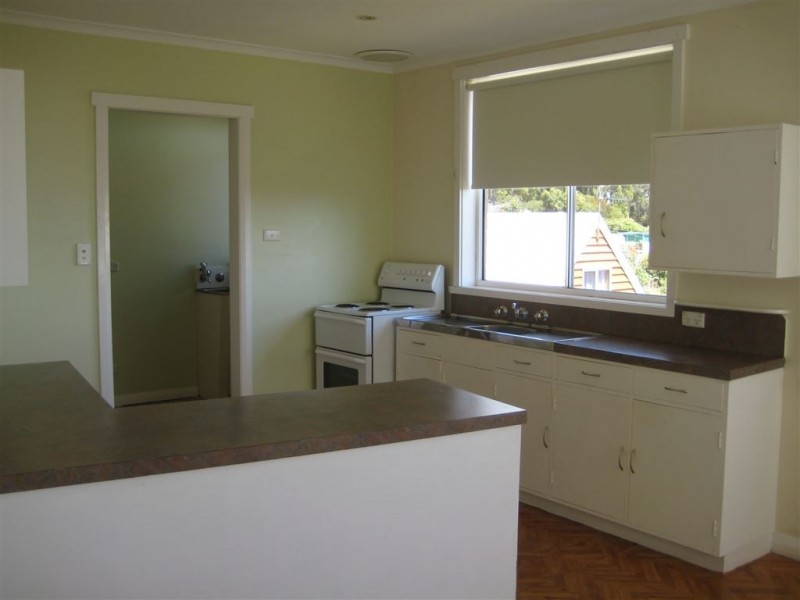 50B South Road, Penguin TAS 7316
