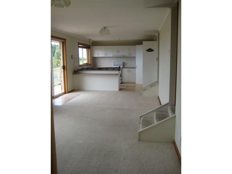 13 Hampson Street, Penguin TAS 7316