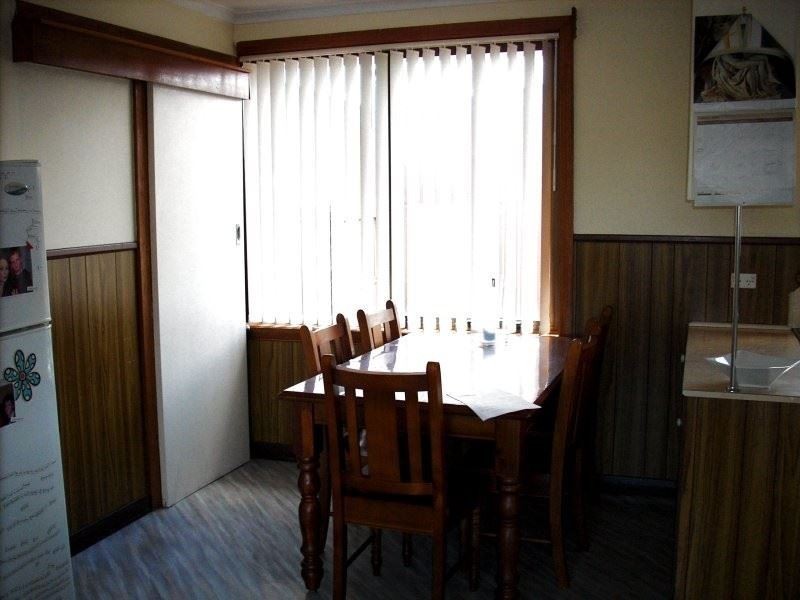 85 South Road, Penguin TAS 7316