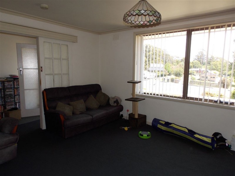 85 South Road, Penguin TAS 7316
