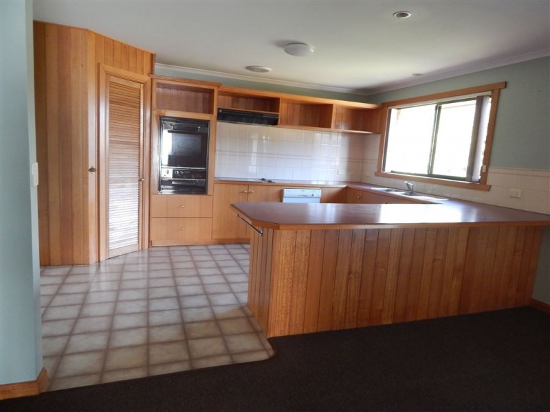 5 Adina Court, Penguin TAS 7316