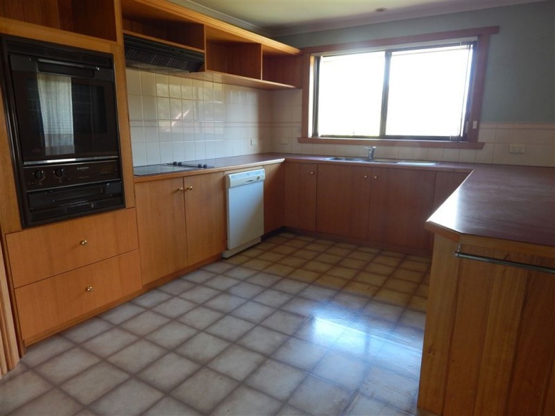 5 Adina Court, Penguin TAS 7316