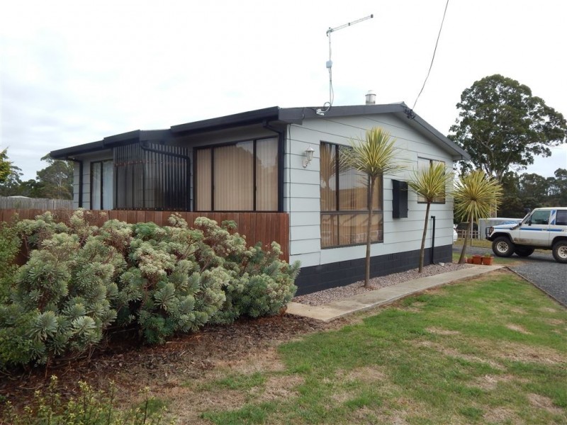 816 South Road, Penguin TAS 7316