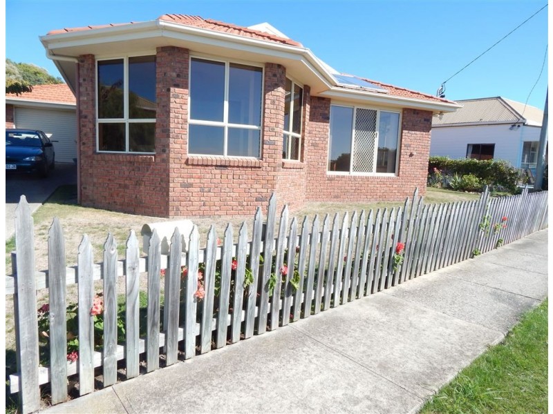 132 Main Road, Penguin TAS 7316