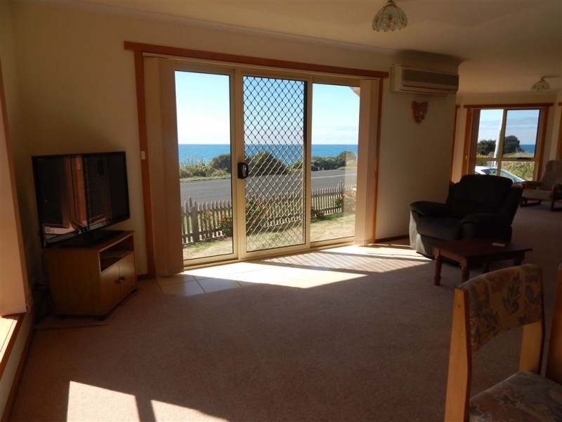 132 Main Road, Penguin TAS 7316