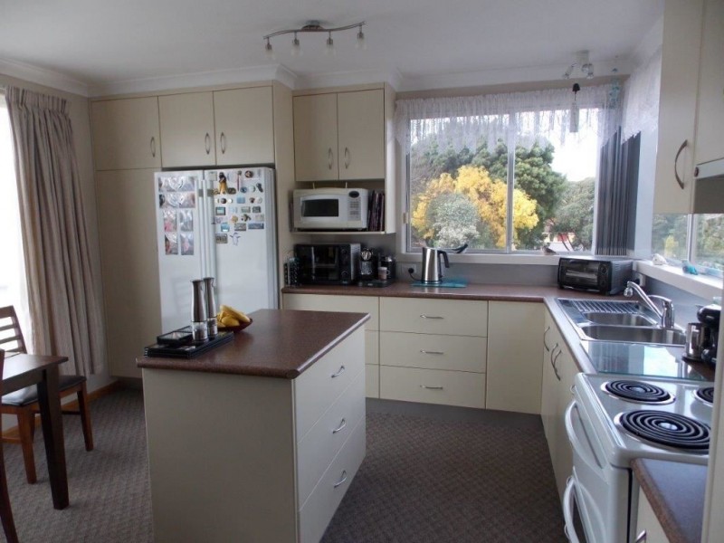 2 Quinn Street, Penguin TAS 7316