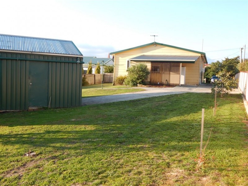 29 Crescent Street, Penguin TAS 7316
