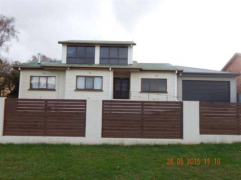 11 Rekuna Road, Penguin TAS 7316