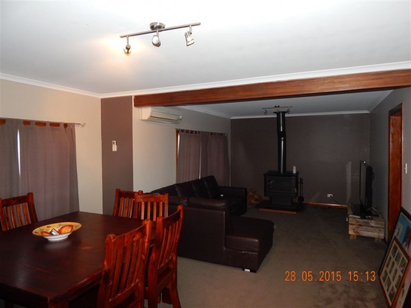 11 Rekuna Road, Penguin TAS 7316