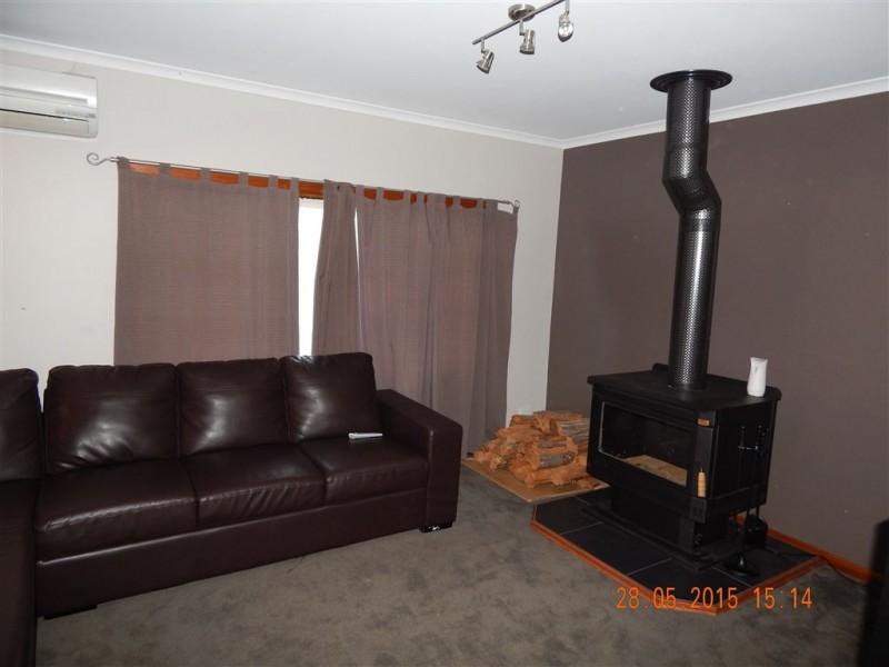11 Rekuna Road, Penguin TAS 7316