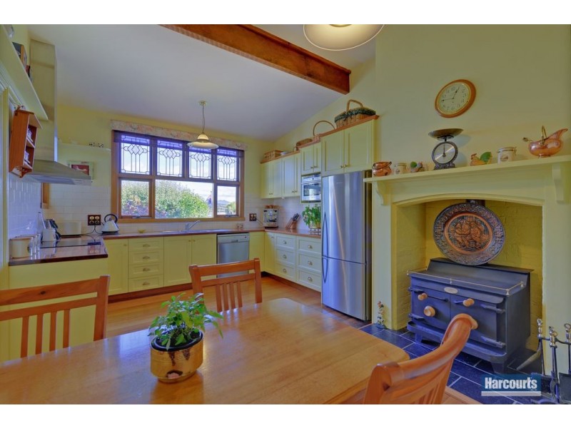 2 Main Street, Ulverstone TAS 7315