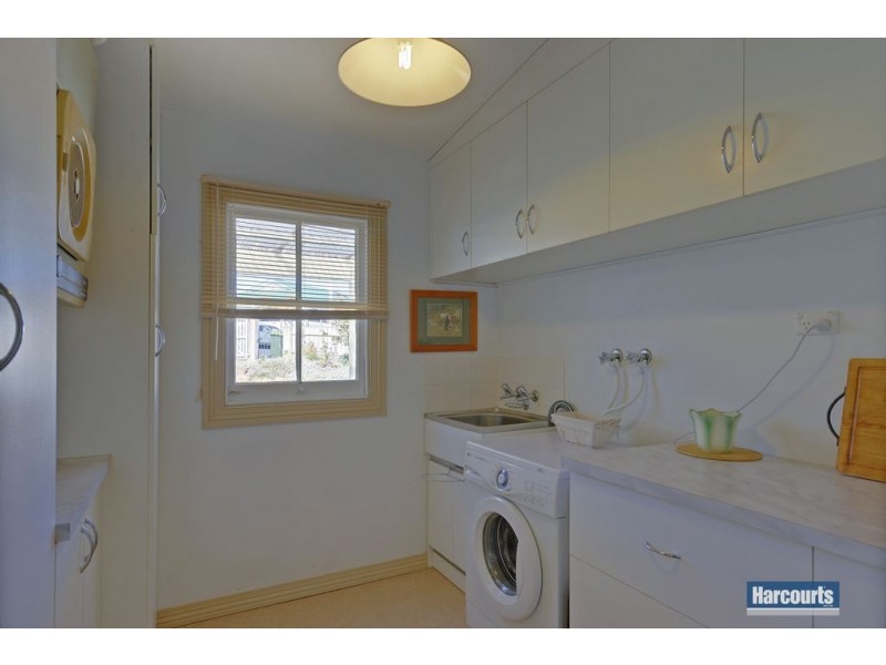 2 Main Street, Ulverstone TAS 7315