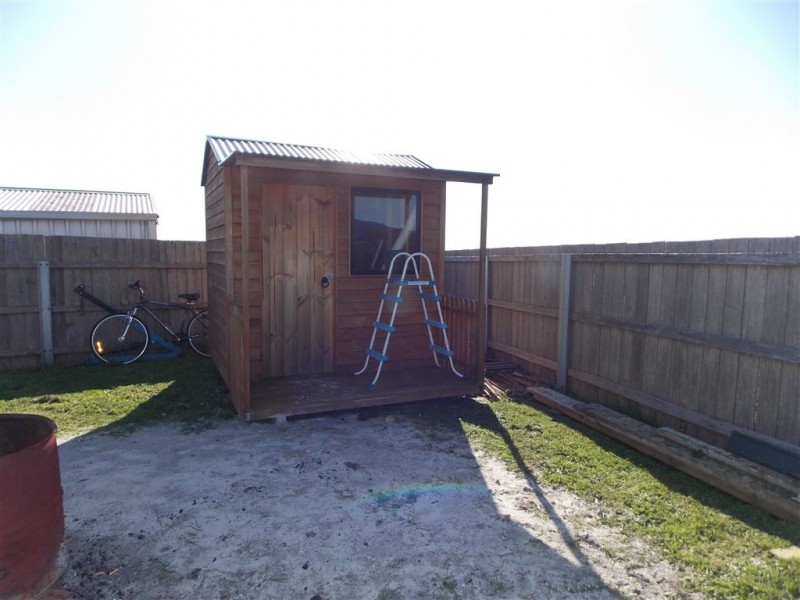 24 Ashwater Crescent, Penguin TAS 7316