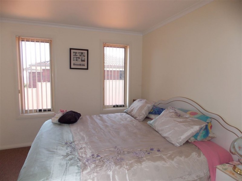 2/1 Long Street, Penguin TAS 7316