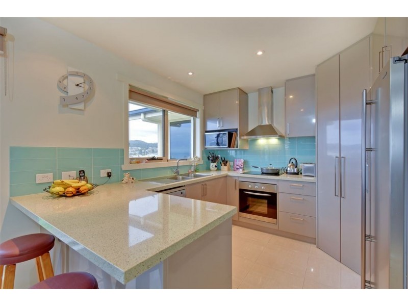 5/20 Main Road, Penguin TAS 7316
