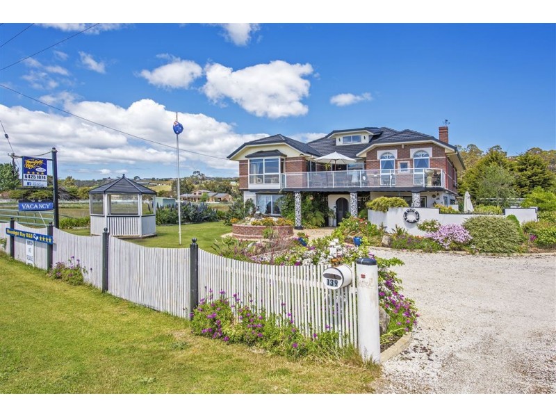 141 Penguin Road, West Ulverstone TAS 7315