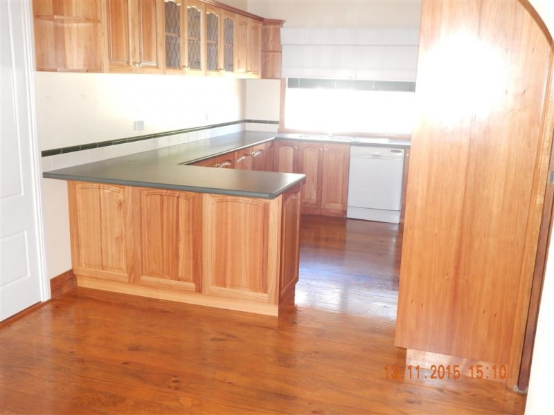29 Crescent Street, Penguin TAS 7316
