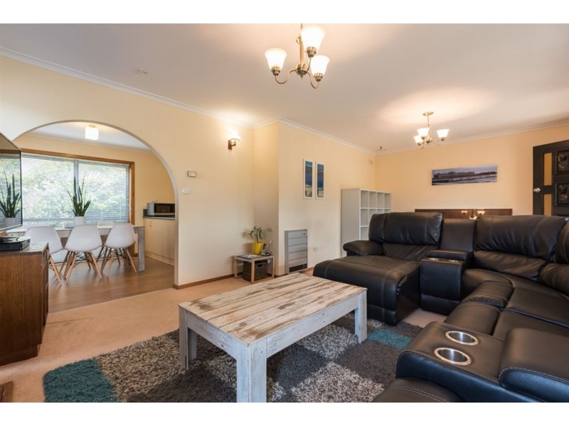 5 Evelyn Street, Penguin TAS 7316