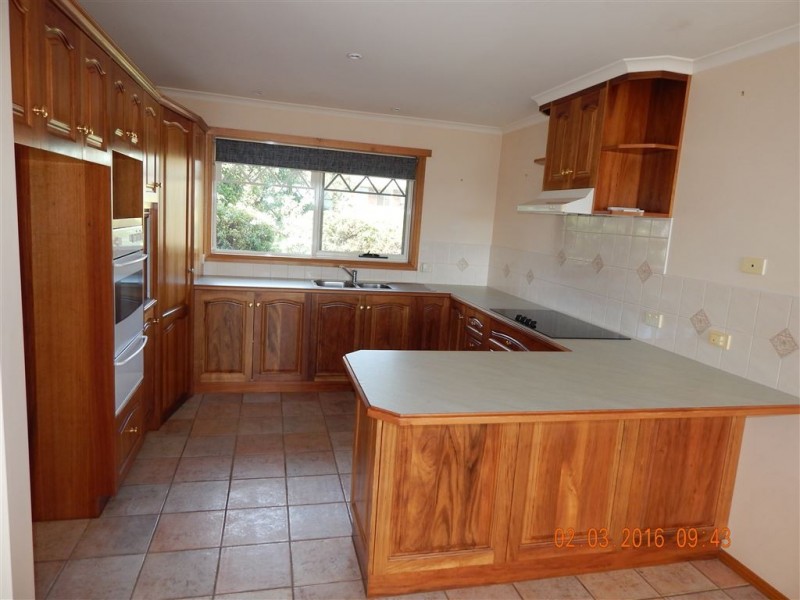 30 Seabreeze Avenue, Sulphur Creek TAS 7316