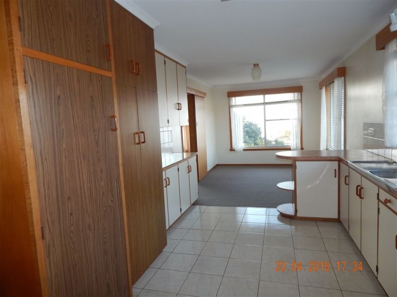13 Adina Court, Penguin TAS 7316