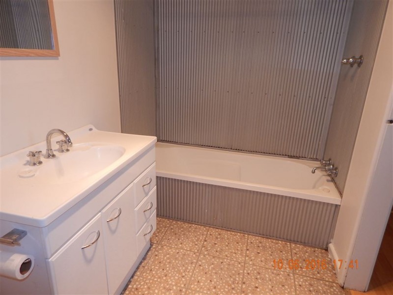 152 Main Road, Penguin TAS 7316