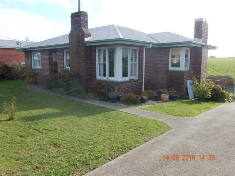 72 Pine Road, Penguin TAS 7316