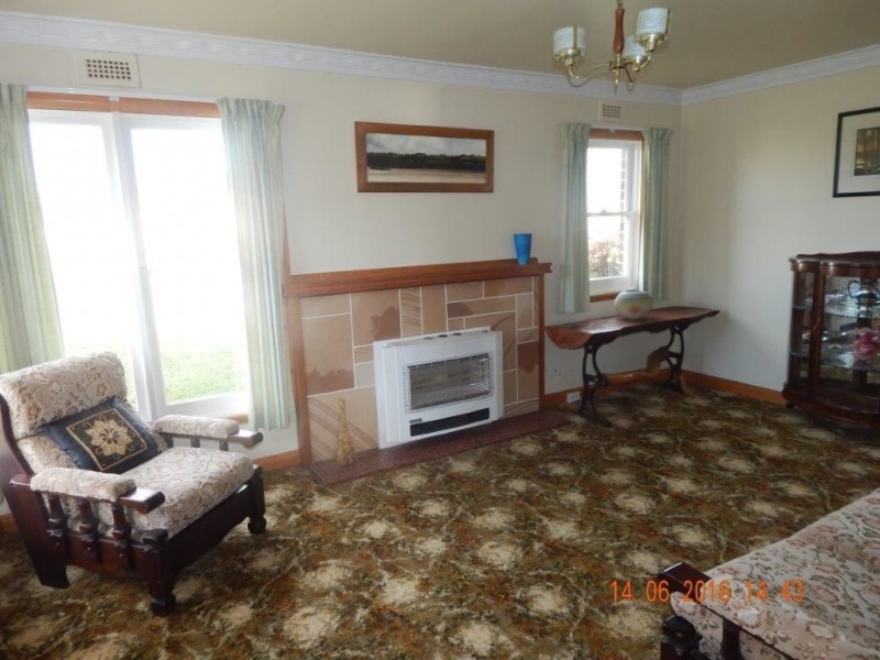 72 Pine Road, Penguin TAS 7316