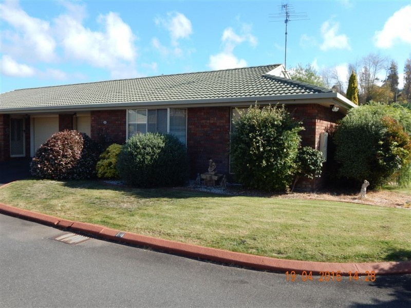 14/3 Hayward Street, Penguin TAS 7316