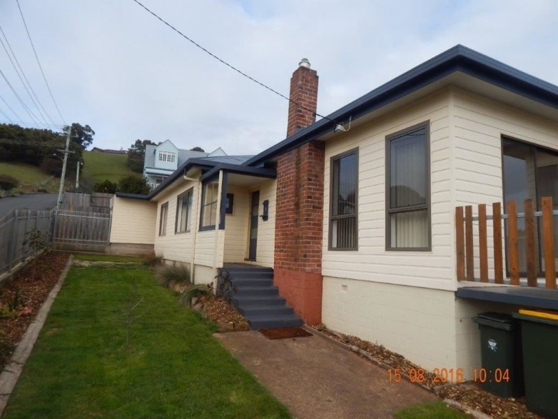 46 King Edward Street, Penguin TAS 7316