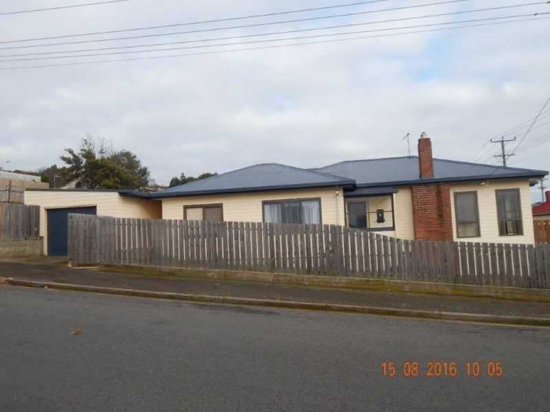 46 King Edward Street, Penguin TAS 7316