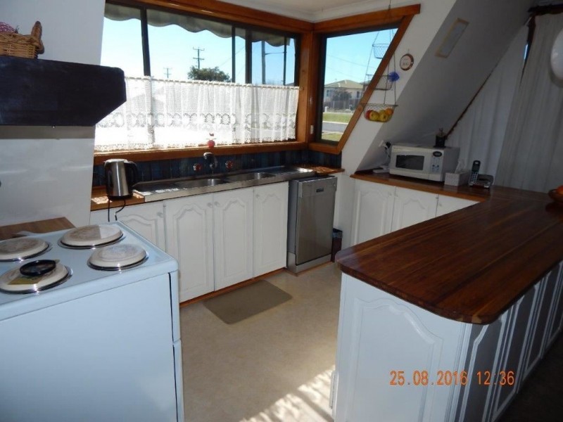 42 Ironcliffe Road, Penguin TAS 7316