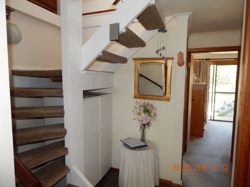 42 Ironcliffe Road, Penguin TAS 7316