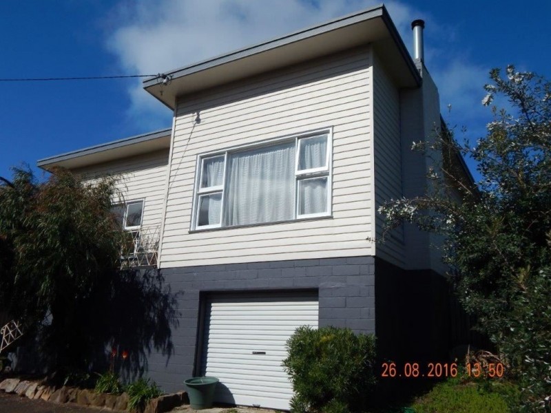 25 Deviation Road, Penguin TAS 7316
