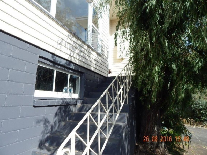 25 Deviation Road, Penguin TAS 7316