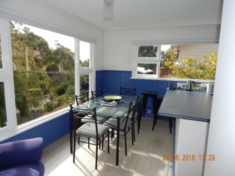 25 Deviation Road, Penguin TAS 7316
