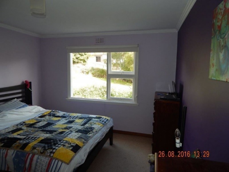 25 Deviation Road, Penguin TAS 7316