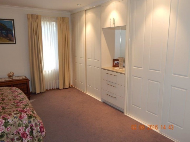 5 Long Street, Penguin TAS 7316