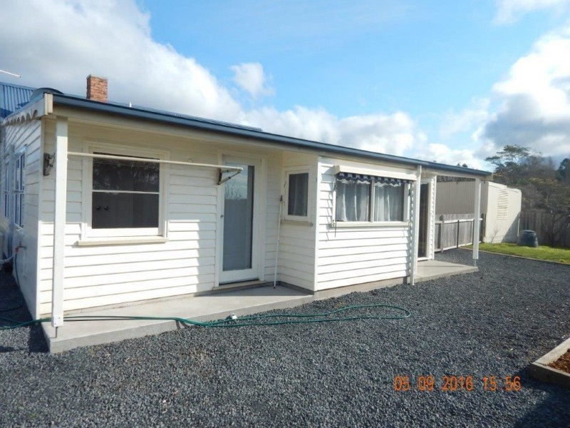 2 Hayward Street, Penguin TAS 7316