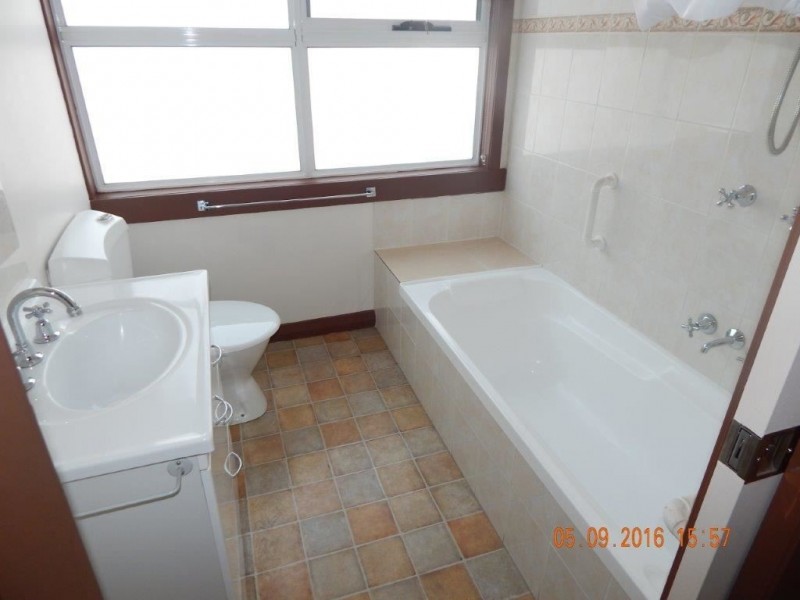 2 Hayward Street, Penguin TAS 7316