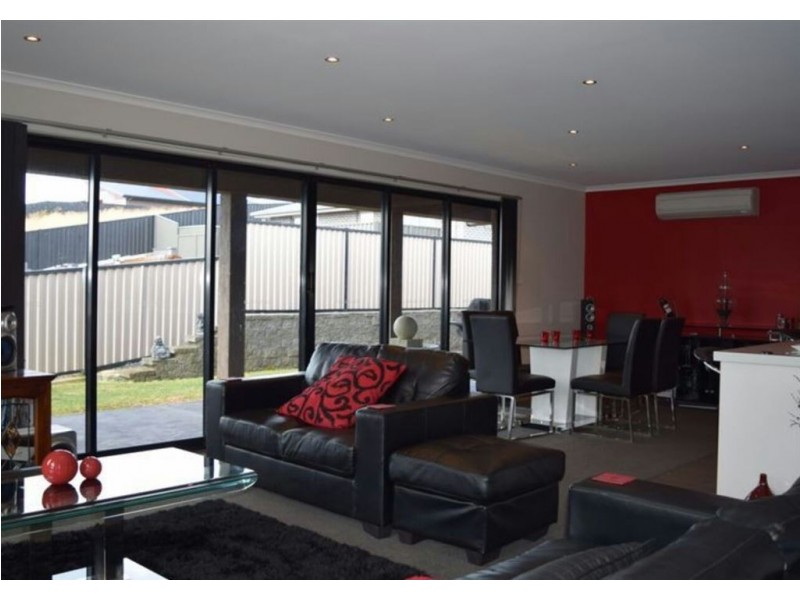 1/25 Platinum Drive, Park Grove TAS 7320