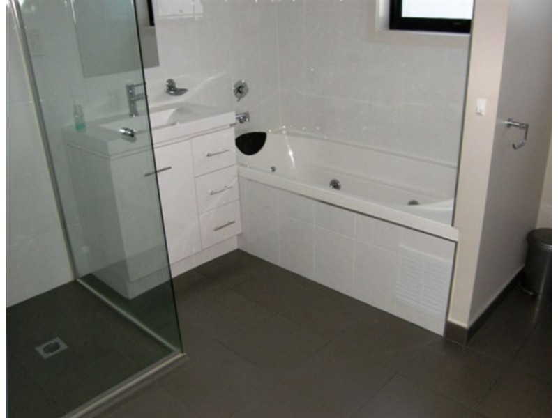 1/25 Platinum Drive, Park Grove TAS 7320