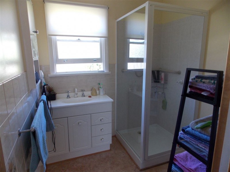 1 Elizabeth Street, Penguin TAS 7316